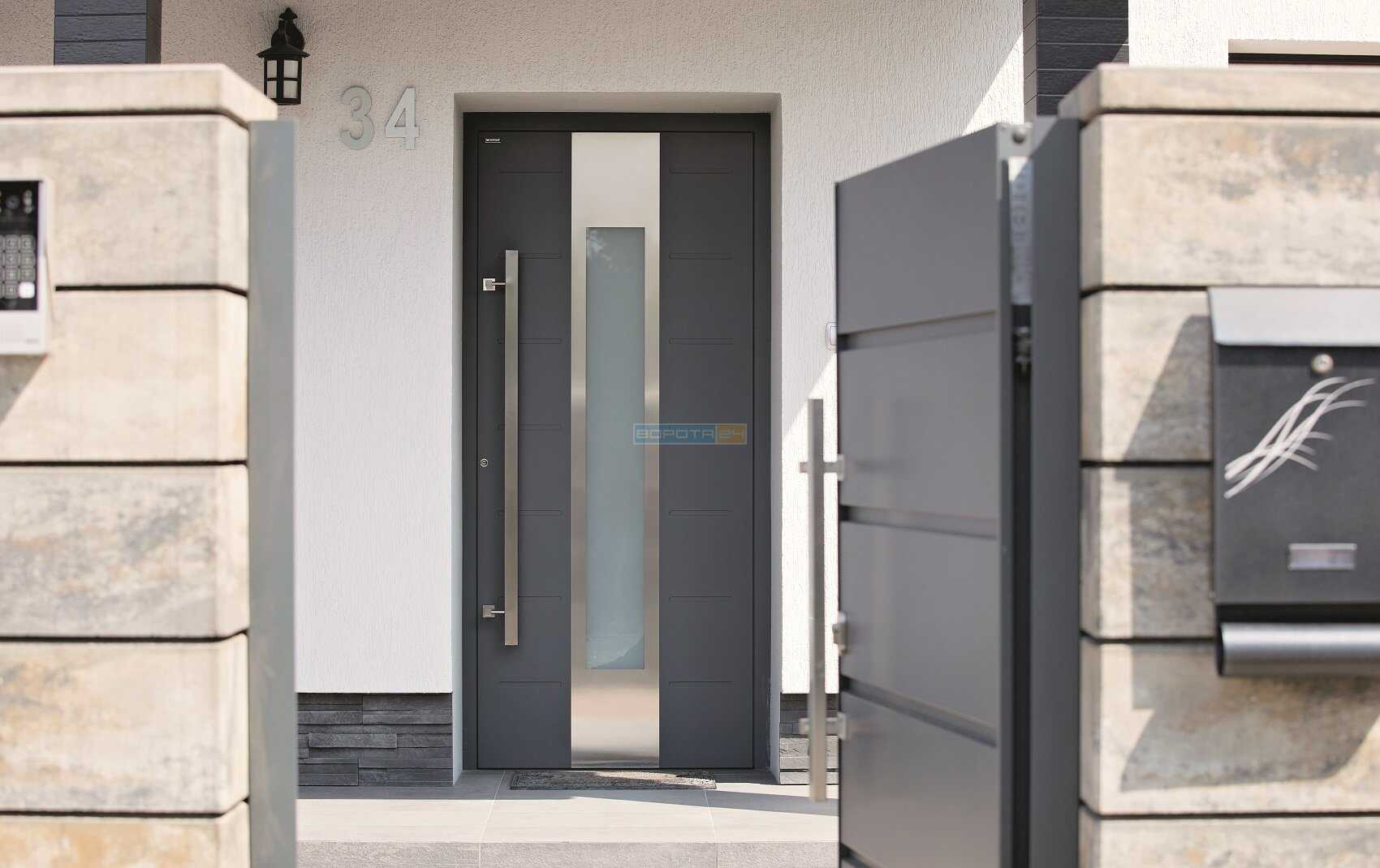 Гарні вхідні двері до приватного будинку - алюмінієві теплі зовнішні групи зі склом - ЛУЦЬК